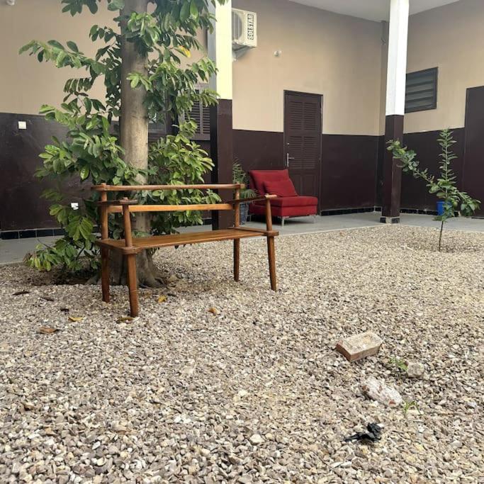 Independent Room On Island In Colonial House With Private Entrance Saint-Louis Exteriör bild
